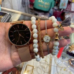 Watch set with bracelets ‼️